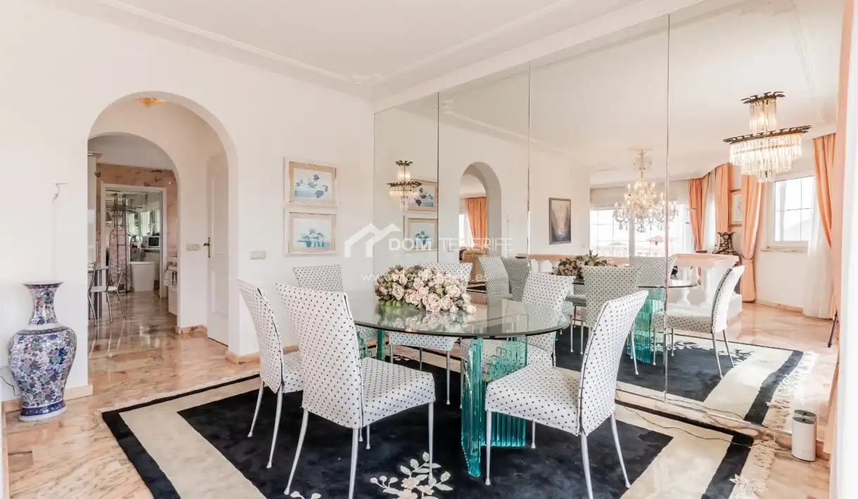 Comedor de Casa o chalet en venta en Arona con Terraza, Piscina y Amueblado