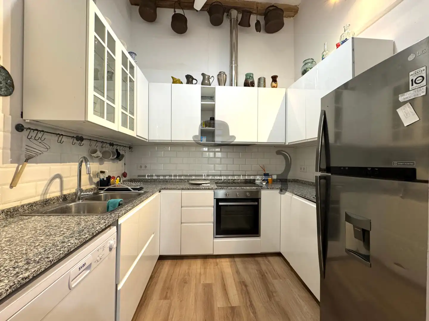 Cocina de Apartamento de alquiler en Barcelona con Aire acondicionado, Calefacción y Amueblado