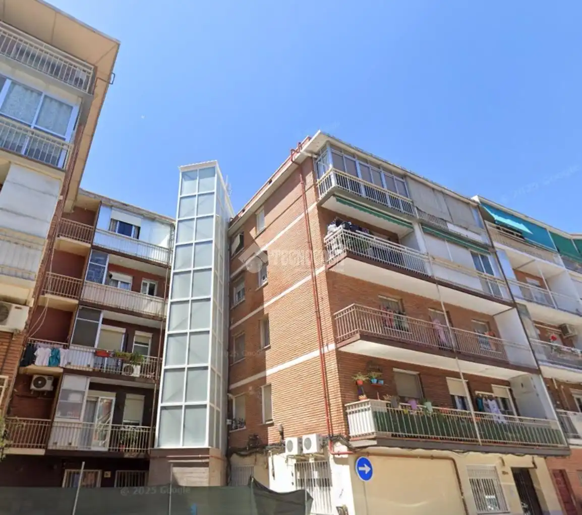 Piso con ascensor en venta en Carabanchel