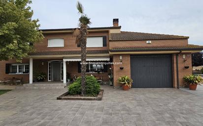 Vista exterior de Casa o xalet en venda en Alpicat amb Aire condicionat, Calefacció i Jardí privat