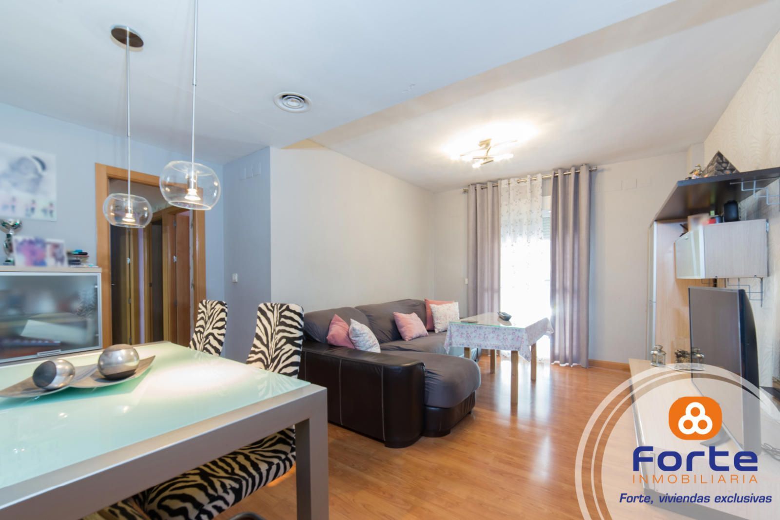 Sala de estar de Piso en venta en  Córdoba Capital con Aire acondicionado, Calefacción y Terraza