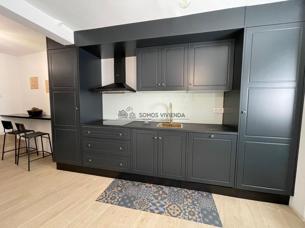 Cuina de Casa o xalet en venda en Ourense Capital  amb Moblat