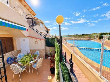 Chalet con piscina en venta en El Moncayo - El Pòrtic