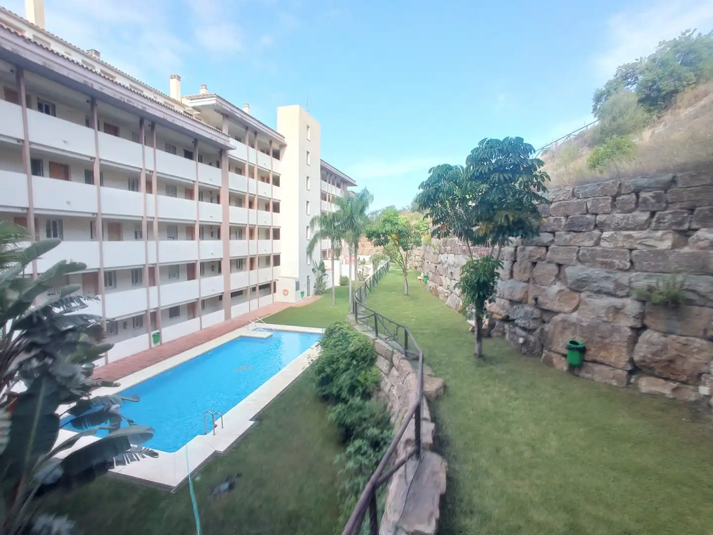 Vista exterior de Piso en venta en Fuengirola con Aire acondicionado, Terraza y Amueblado
