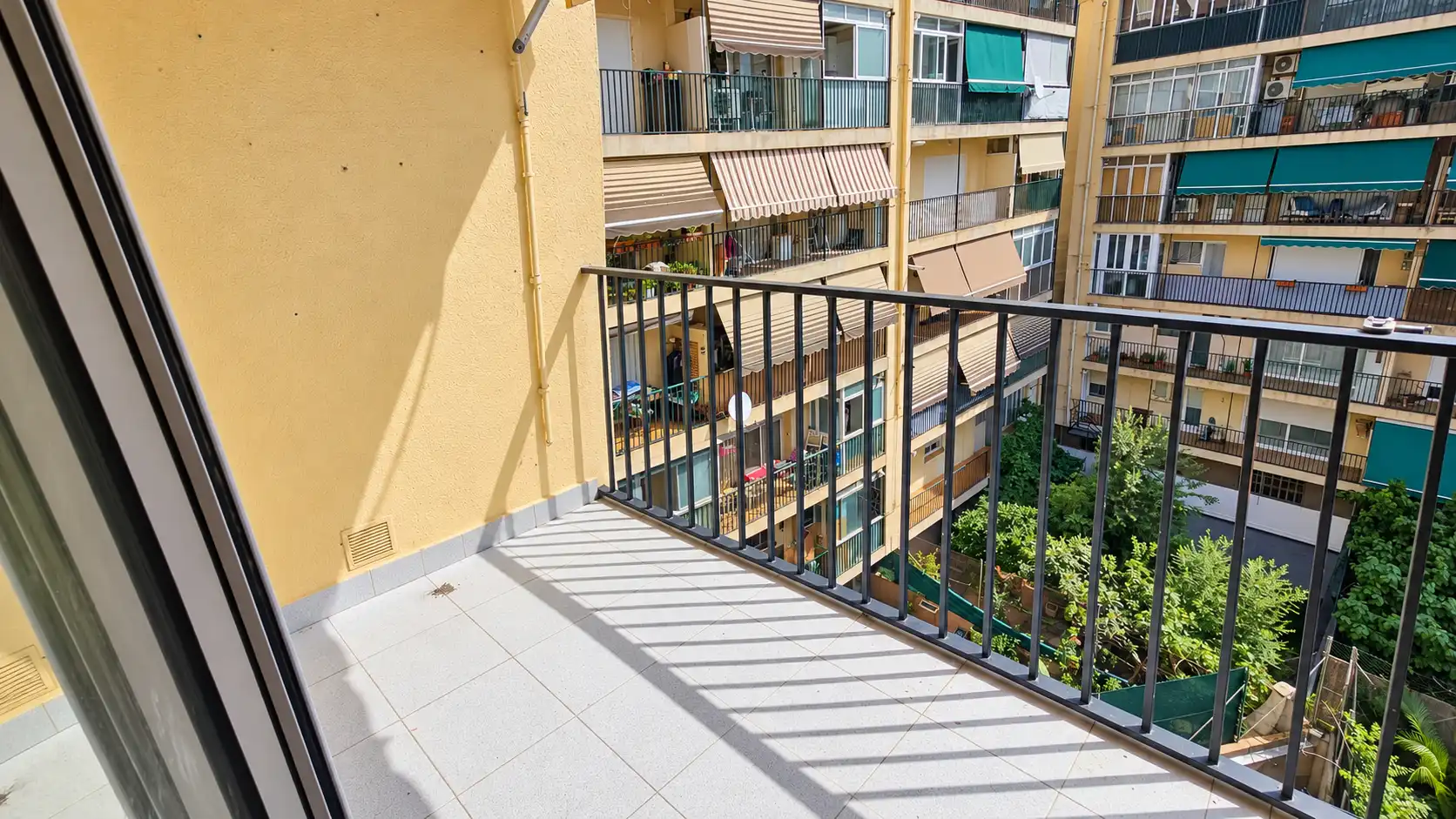 Piso con terraza en venta en Carrer de Francisco de Vitòria 16, imagen 9