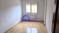 Bedroom of Flat for sale in Santa María del Páramo  with Heating and Storage room