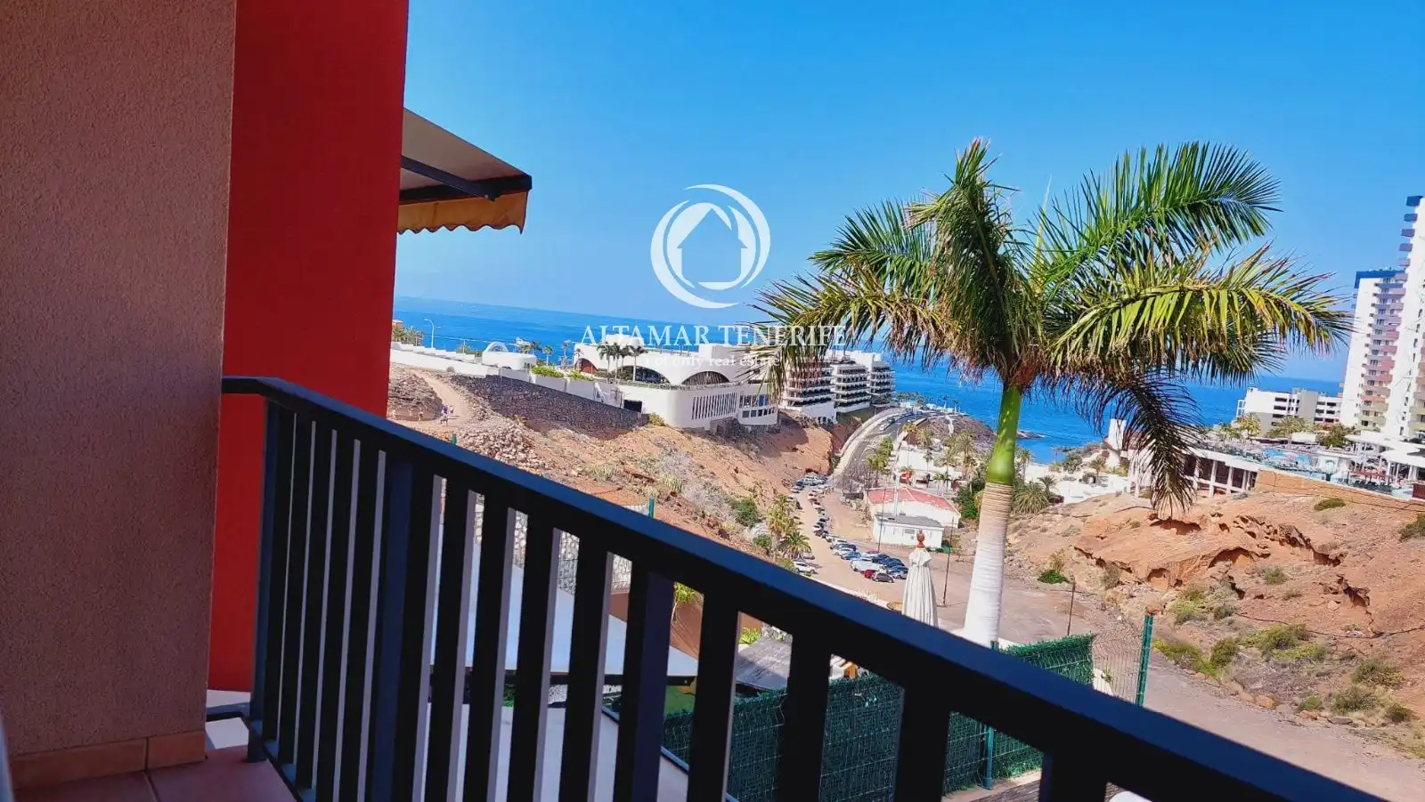Detached homes for sale in Adeje 300, Callao Salvaje - Playa Paraíso