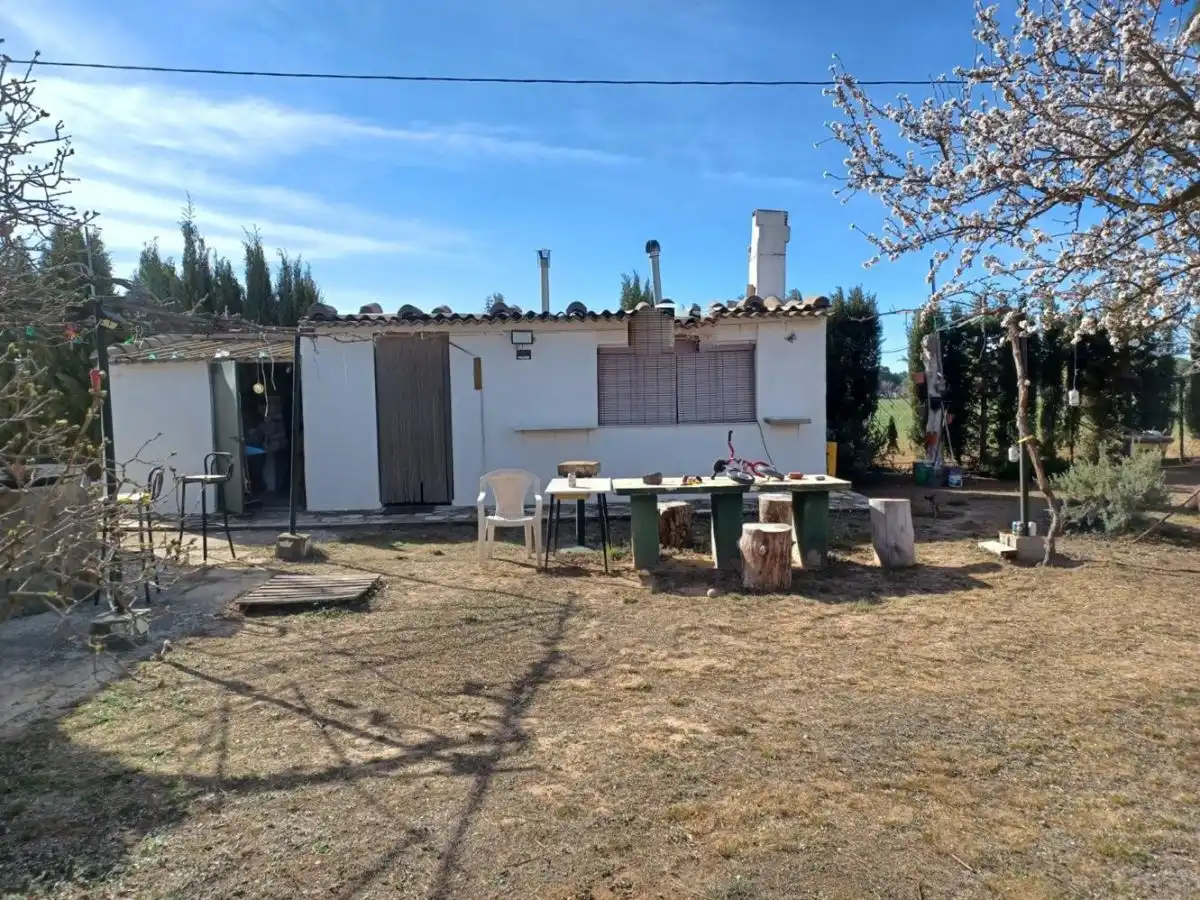 Casa rústica amb jardí en venda a La Roda, imagen 13