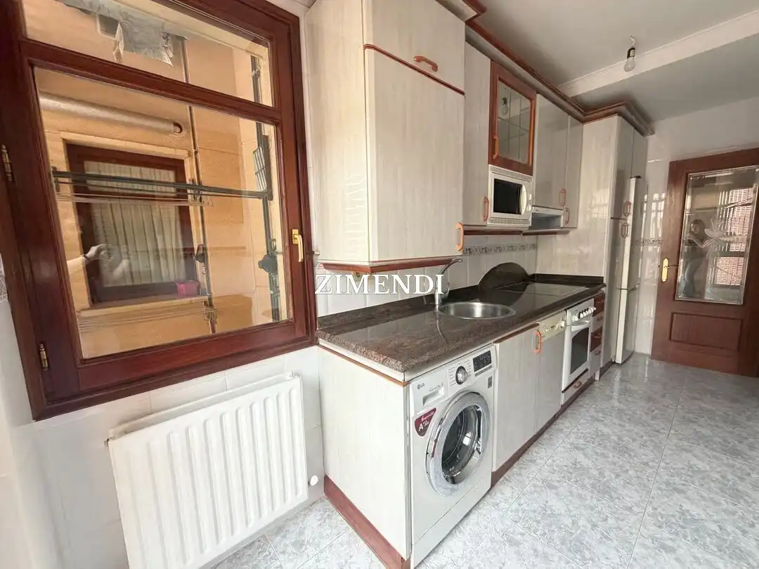 Piso con ascensor en venta en Abadiño, imagen 5
