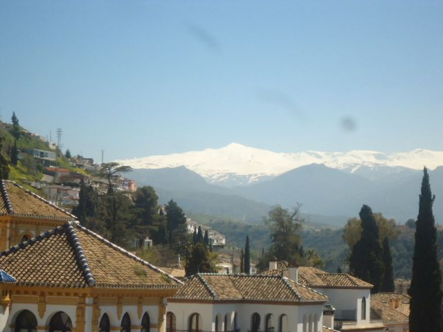 Vista exterior de Ático en venta en  Granada Capital con Terraza y Amueblado