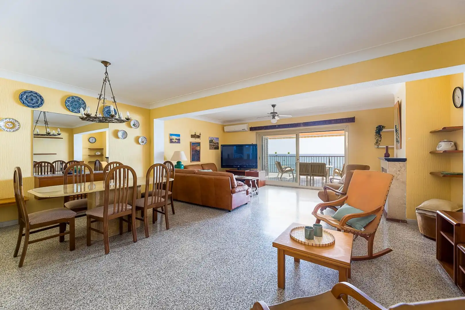 Sala d'estar de Pis en venda en  Palma de Mallorca amb Aire condicionat, Terrassa i Moblat