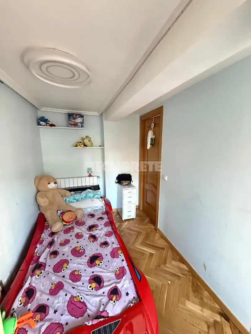 Habitación de Piso en venta en Madrid con Calefacción y Parquet