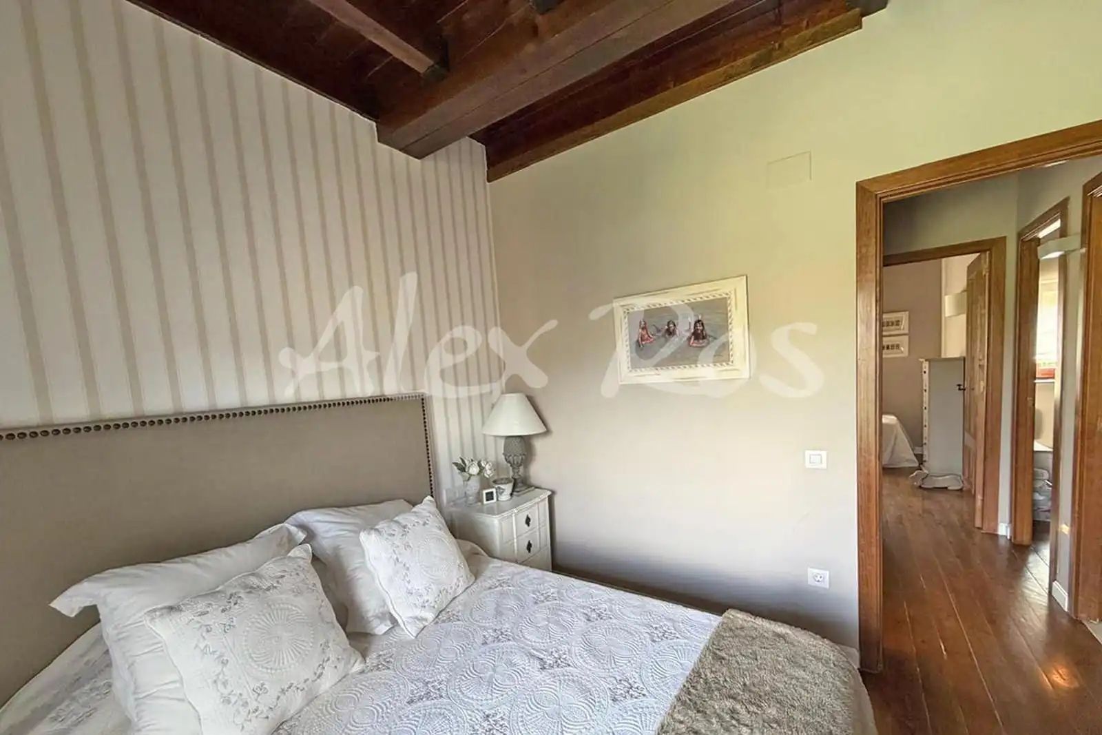 Dormitori de Casa o xalet en venda en Isòvol amb Calefacció, Terrassa i Traster