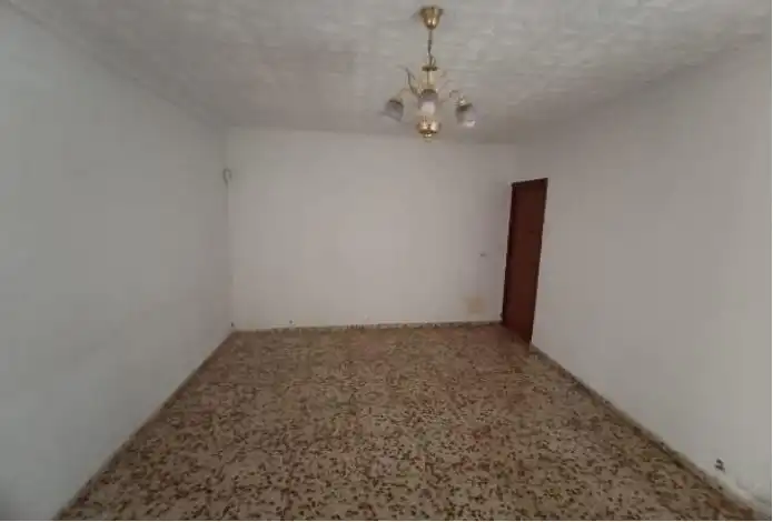 Casa o xalet en venda a C/ San Froilán , Las Mercedes - El Carmen
