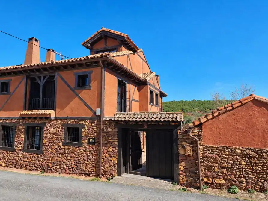 Vista exterior de Casa o xalet en venda en Riaza, Segovia