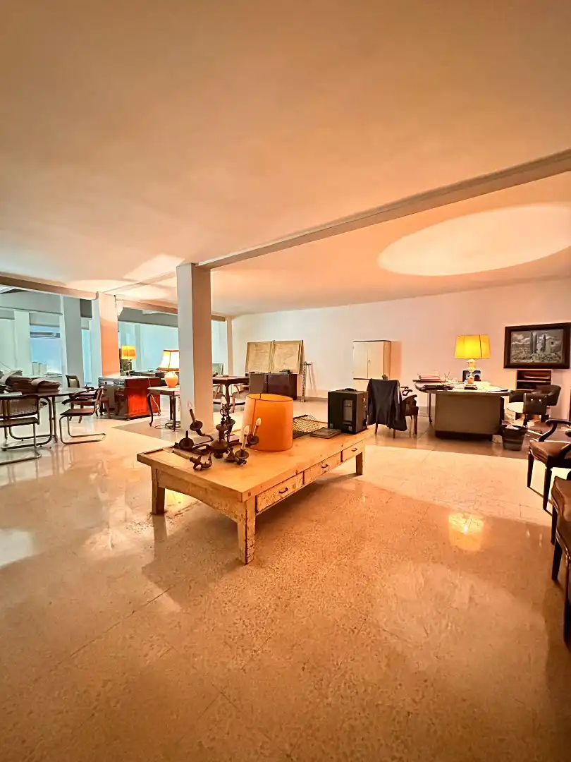 Local comercial en venta en Carrer de la Independència