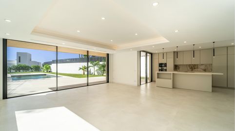 Foto 4 de Casa o chalet en venta en 40 Calle Vitoria, La Capellanía - El Higuerón, Benalmádena