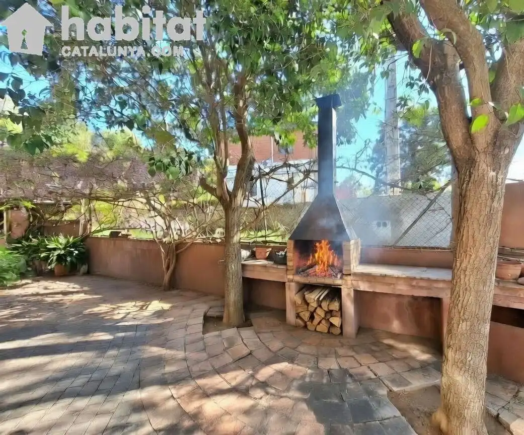 Terraza de Casa o chalet en venta en Sant Esteve Sesrovires con Aire acondicionado, Calefacción y Jardín privado