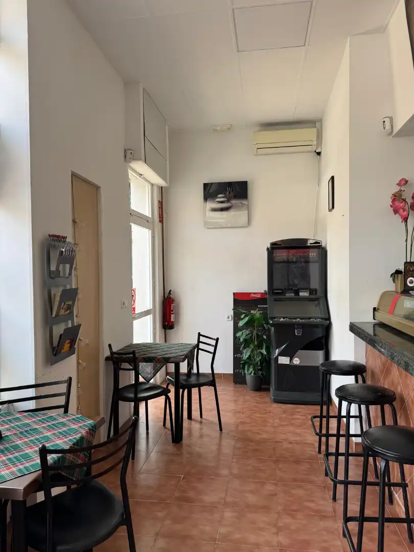 Local en traspaso en Valencia con Aire acondicionado y Amueblado