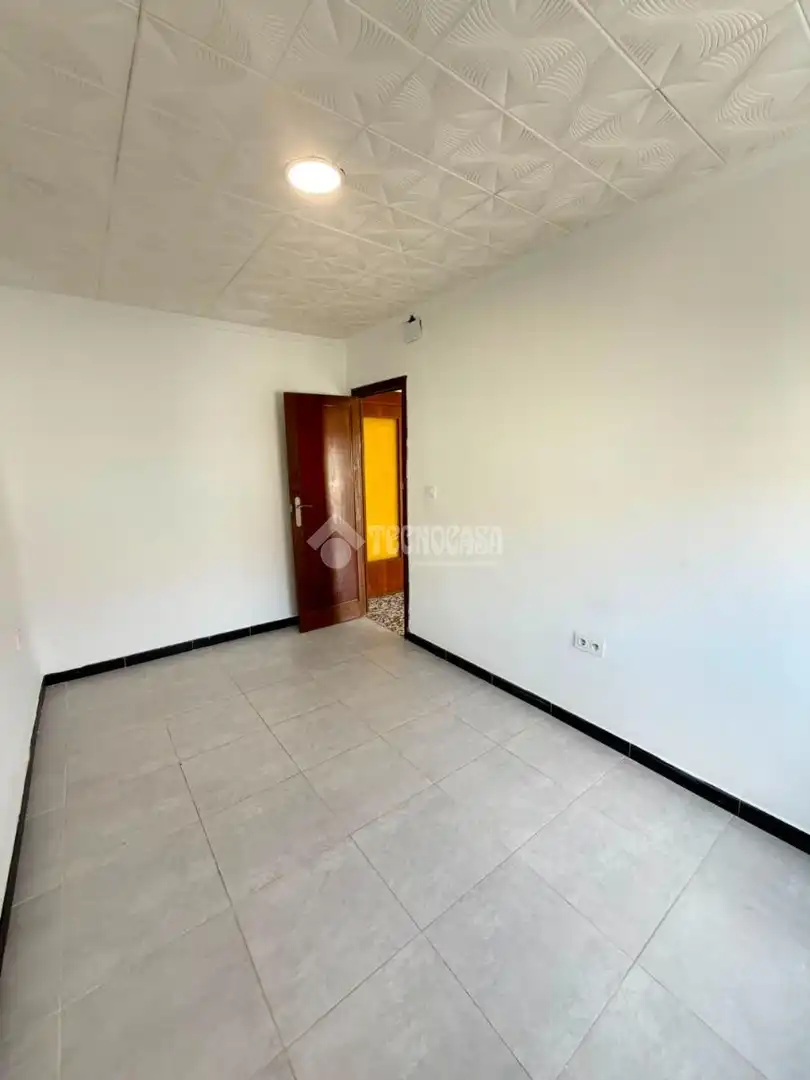 Flat with terrace for sale in Florida - Ciudad de Asís, imagen 10