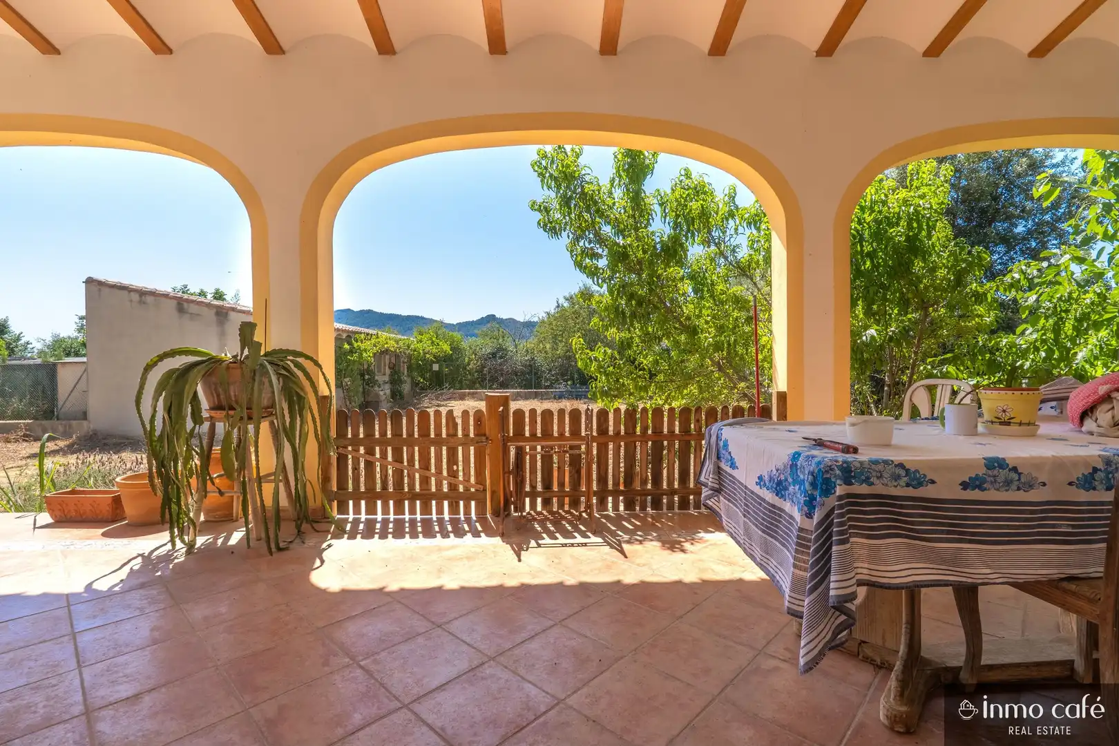 Terrace of Houses for sale in Canals  with Terrace