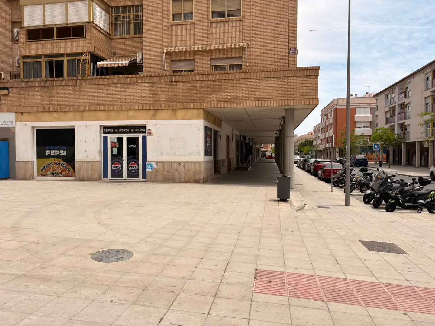 Local de alquiler en Almería