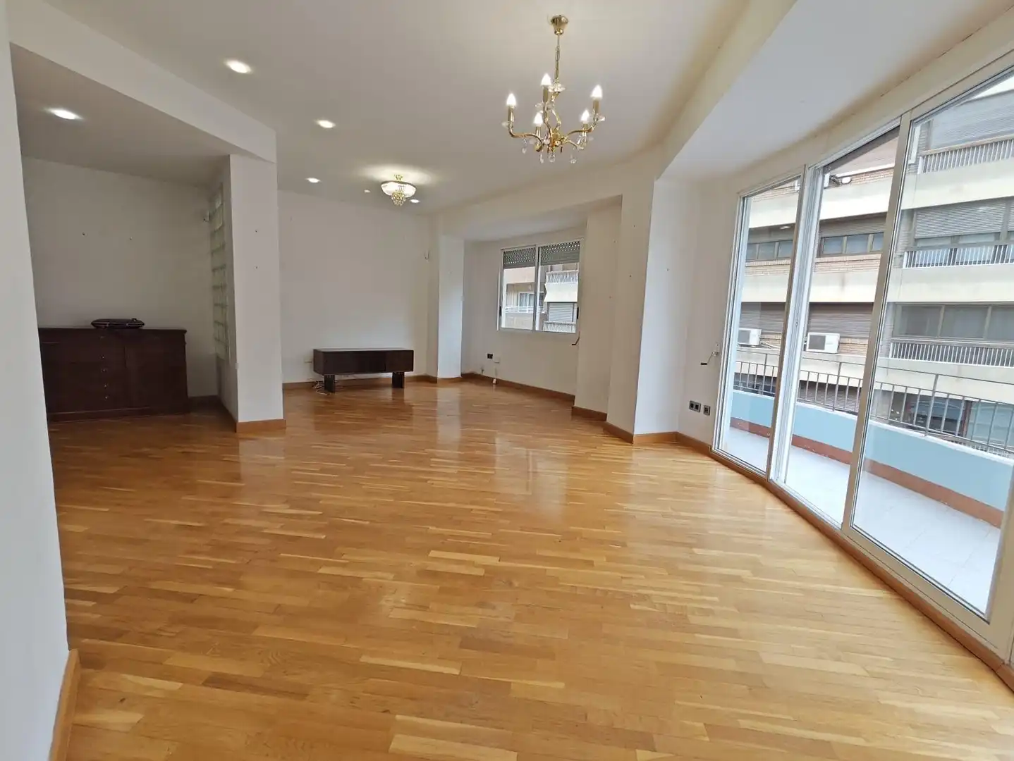 Wohnzimmer von Wohnung zum Verkauf in Alicante / Alacant mit Parkett, Terrasse und Abstellraum