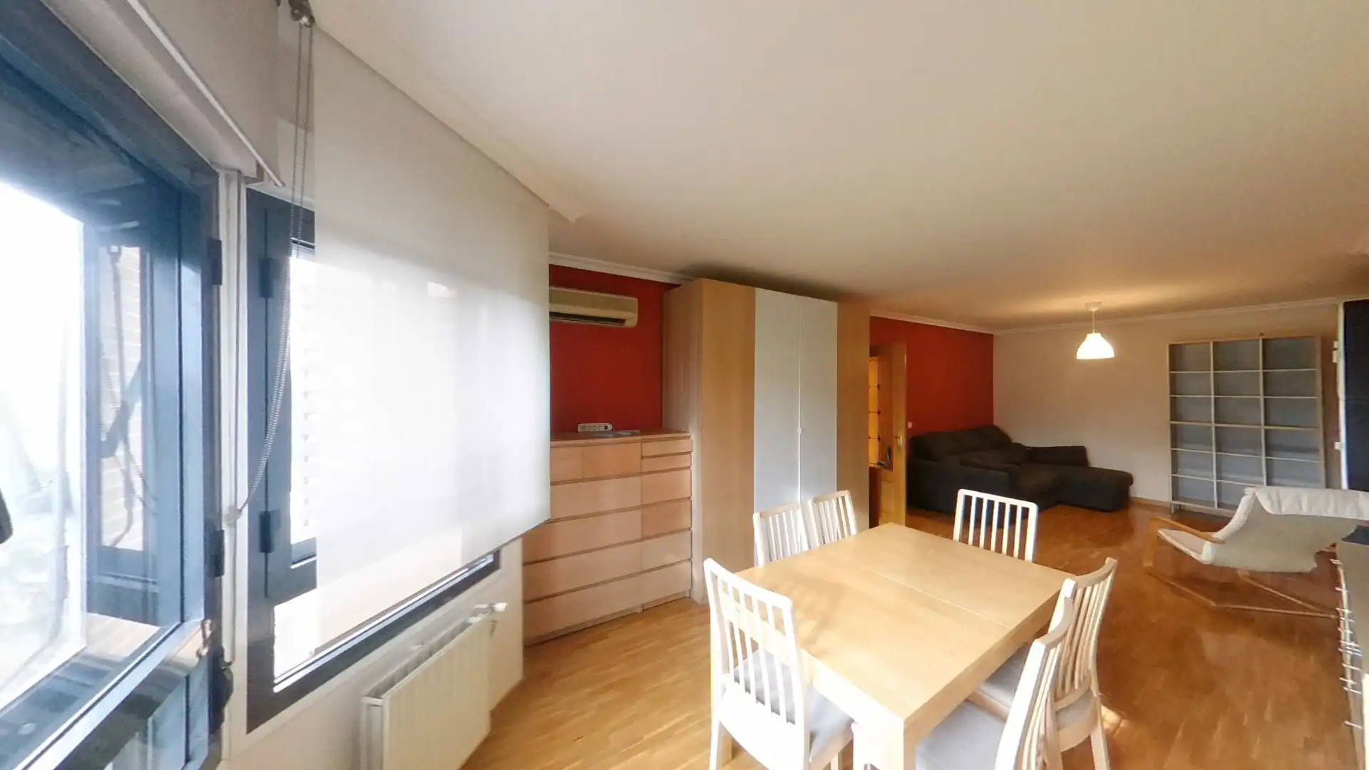 Sala d'estar de Pis de lloguer en  Madrid Capital amb Calefacció, Jardí privat i Piscina