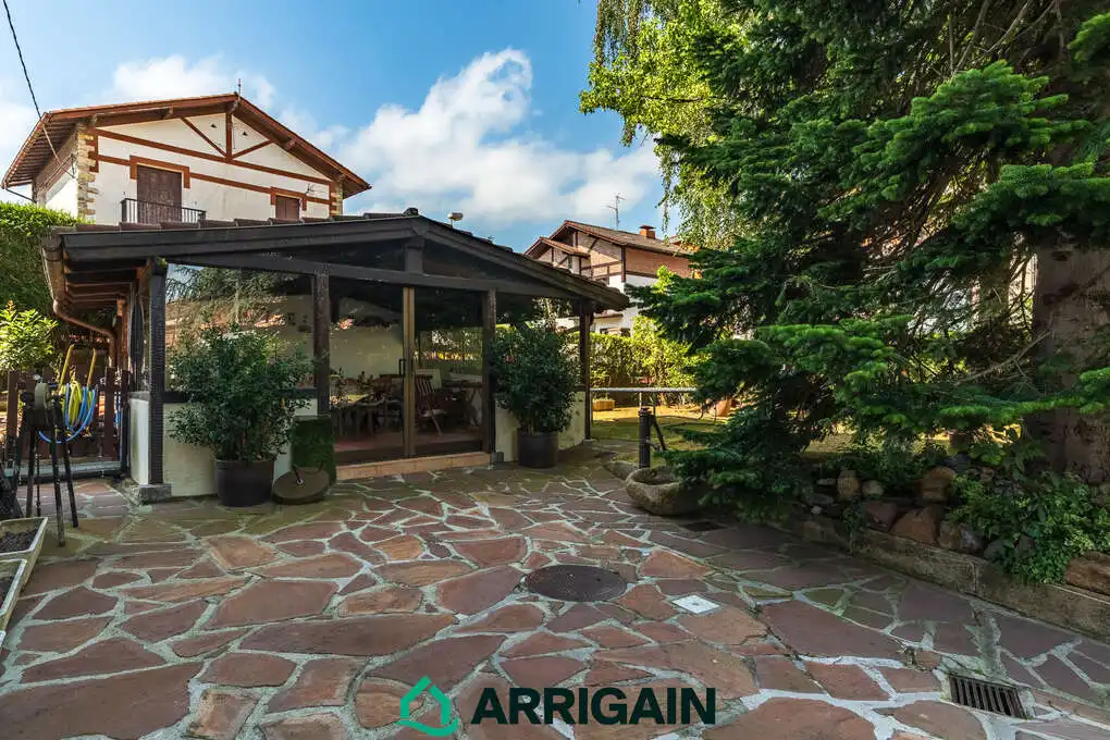 Terraza de Casa o chalet en venta en Irun  con Calefacción, Jardín privado y Terraza