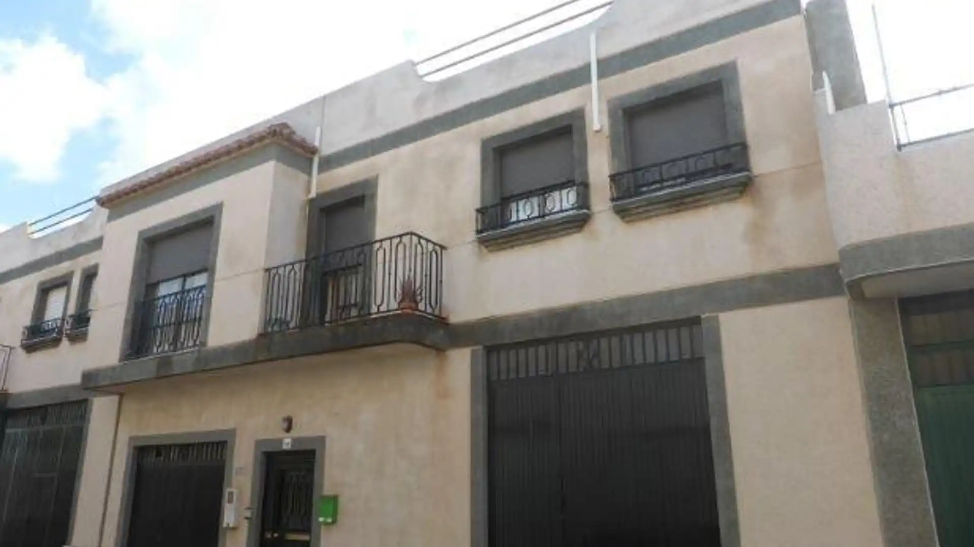 Vista exterior de Piso en venta en El Ejido