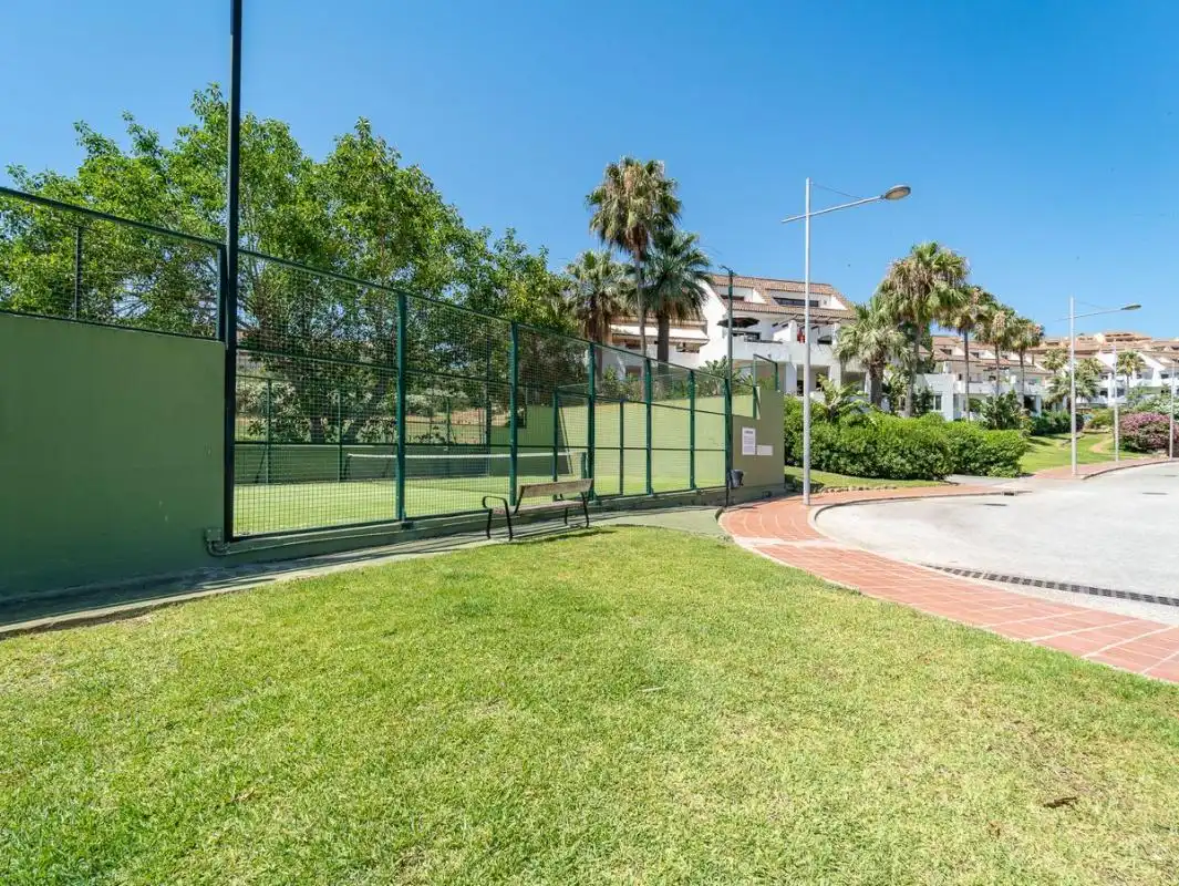 Vivienda con terraza en venta en Duquesa Village, imagen 31