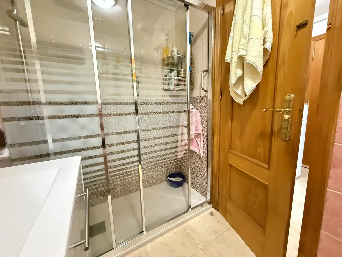 Baño de Piso en venta en Guardamar del Segura con Trastero y Amueblado