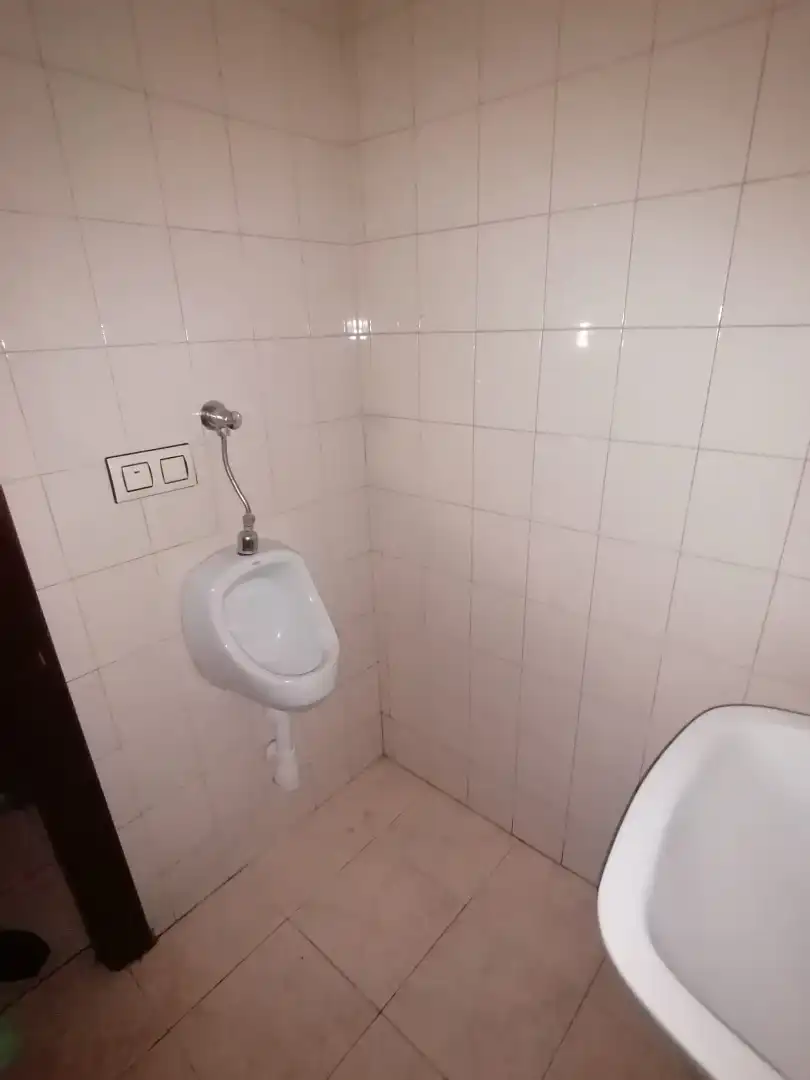 Gewerbefläche zum Verkauf in Oeste, imagen 18