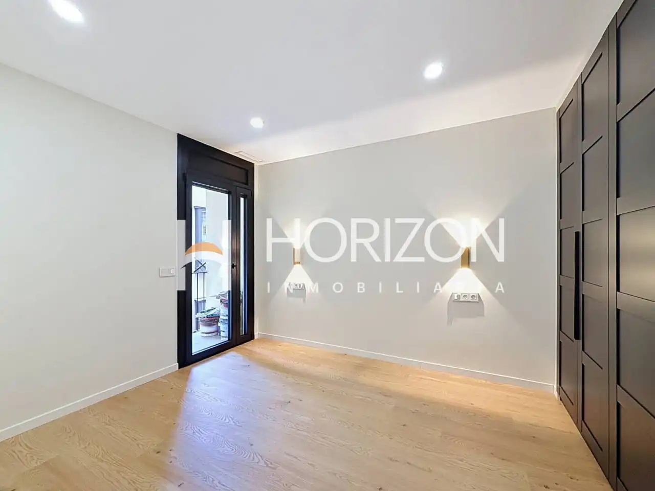 Schlafzimmer von Wohnung zum Verkauf in Barcelona mit Klimaanlage, Heizung und Parkett