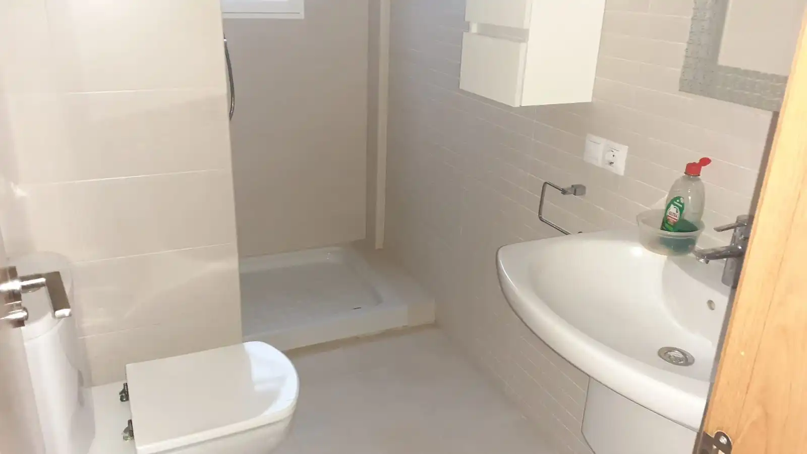 Baño de Piso en venta en Piles con Aire acondicionado, Calefacción y Amueblado