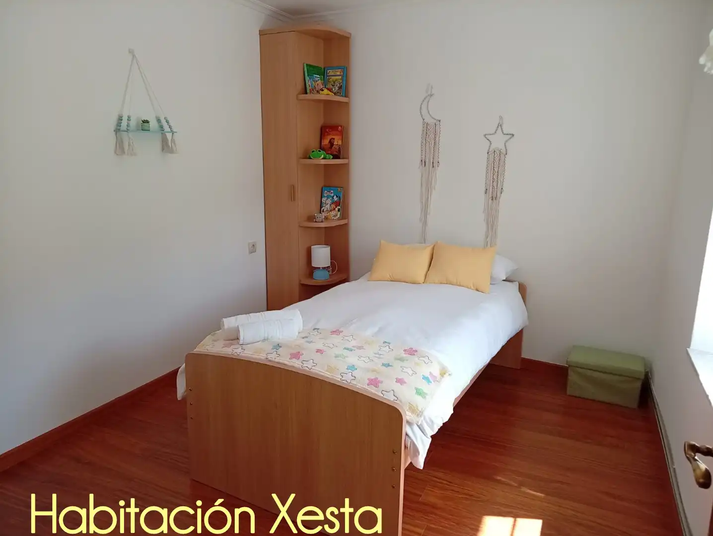 Bedroom of Detached homes for rent in Cedeira  with Heating, Private garden and Parquet flooring