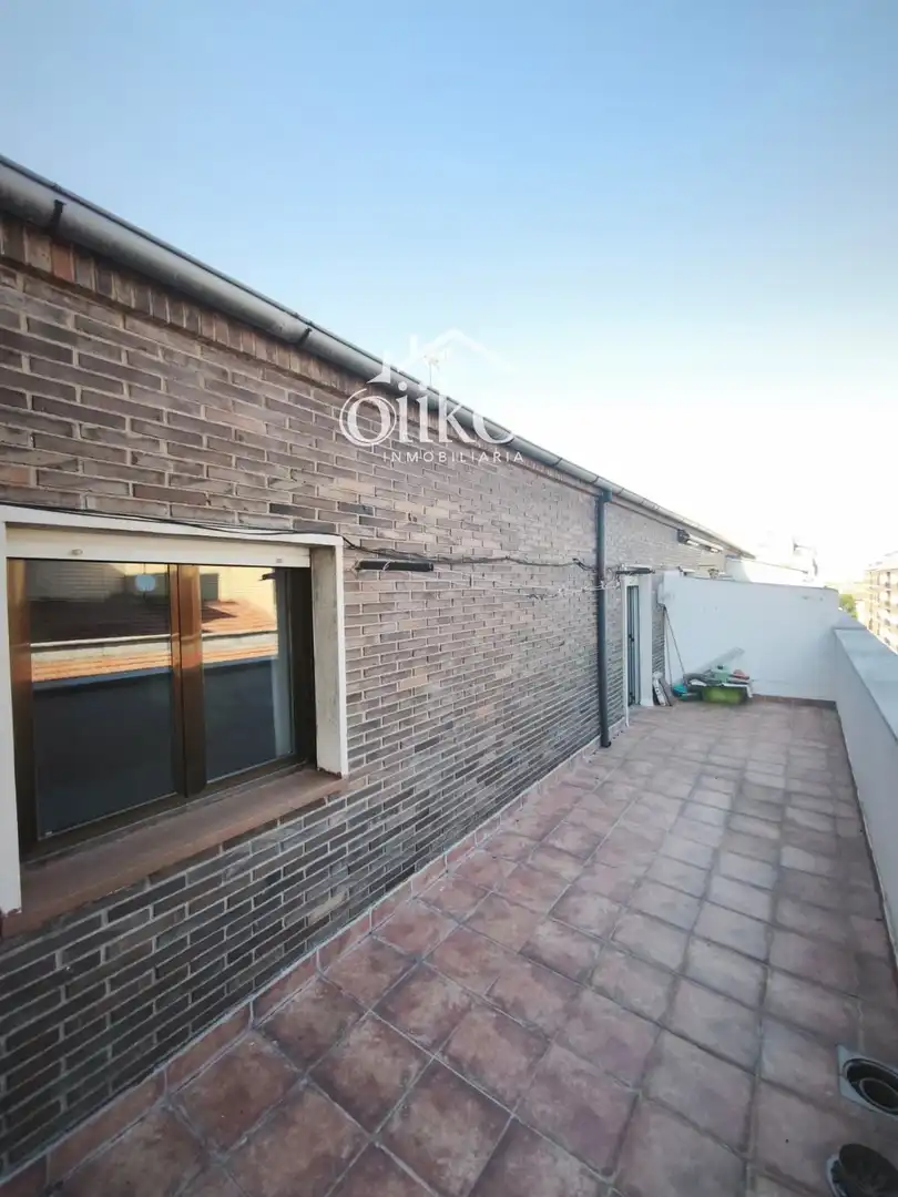Ático con ascensor en venta en San Bernardo - Carmelitas - Campus