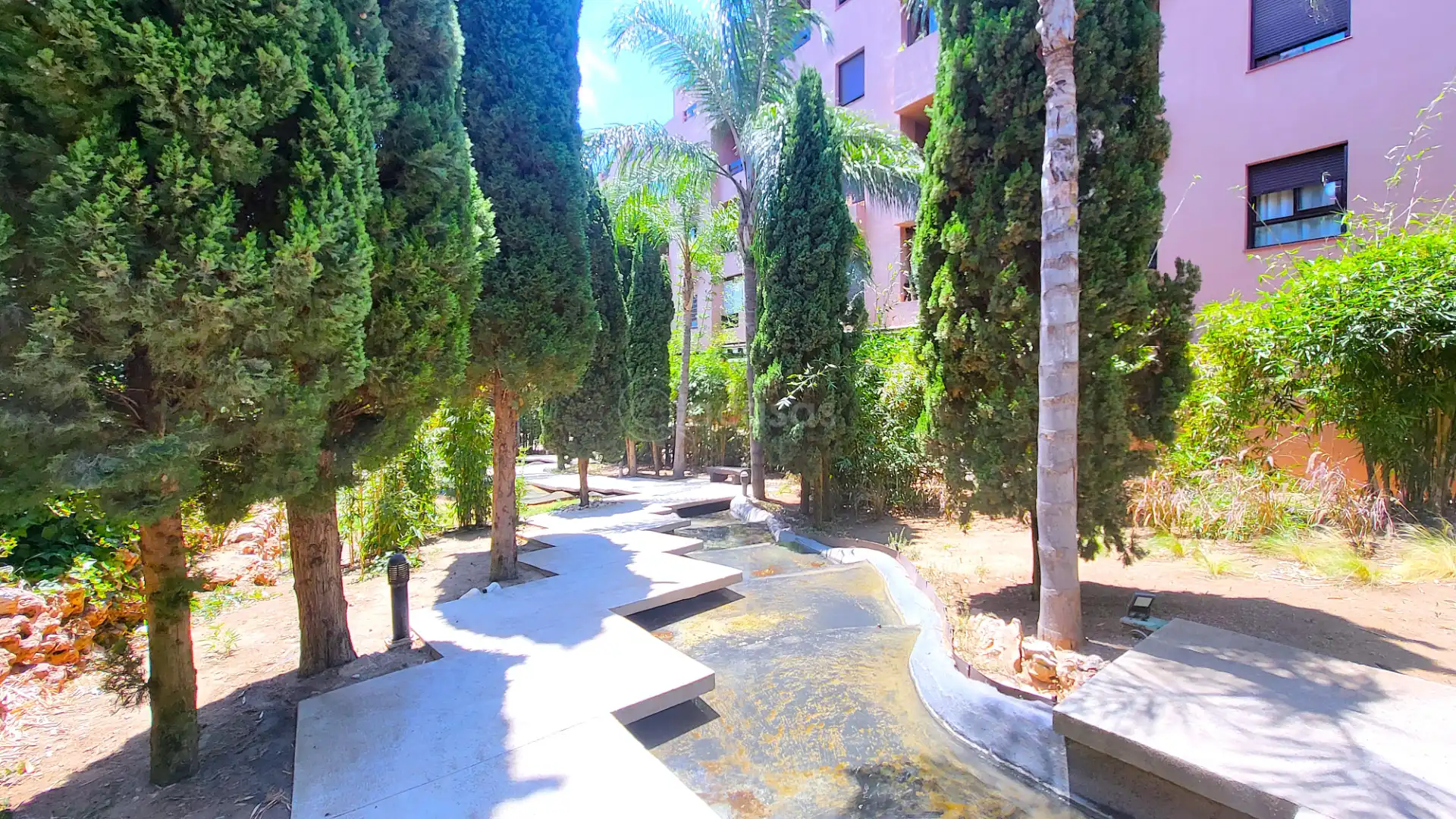 Exterior view of Flat for sale in Benalmádena  with Air Conditioner, Terrace and Furnished