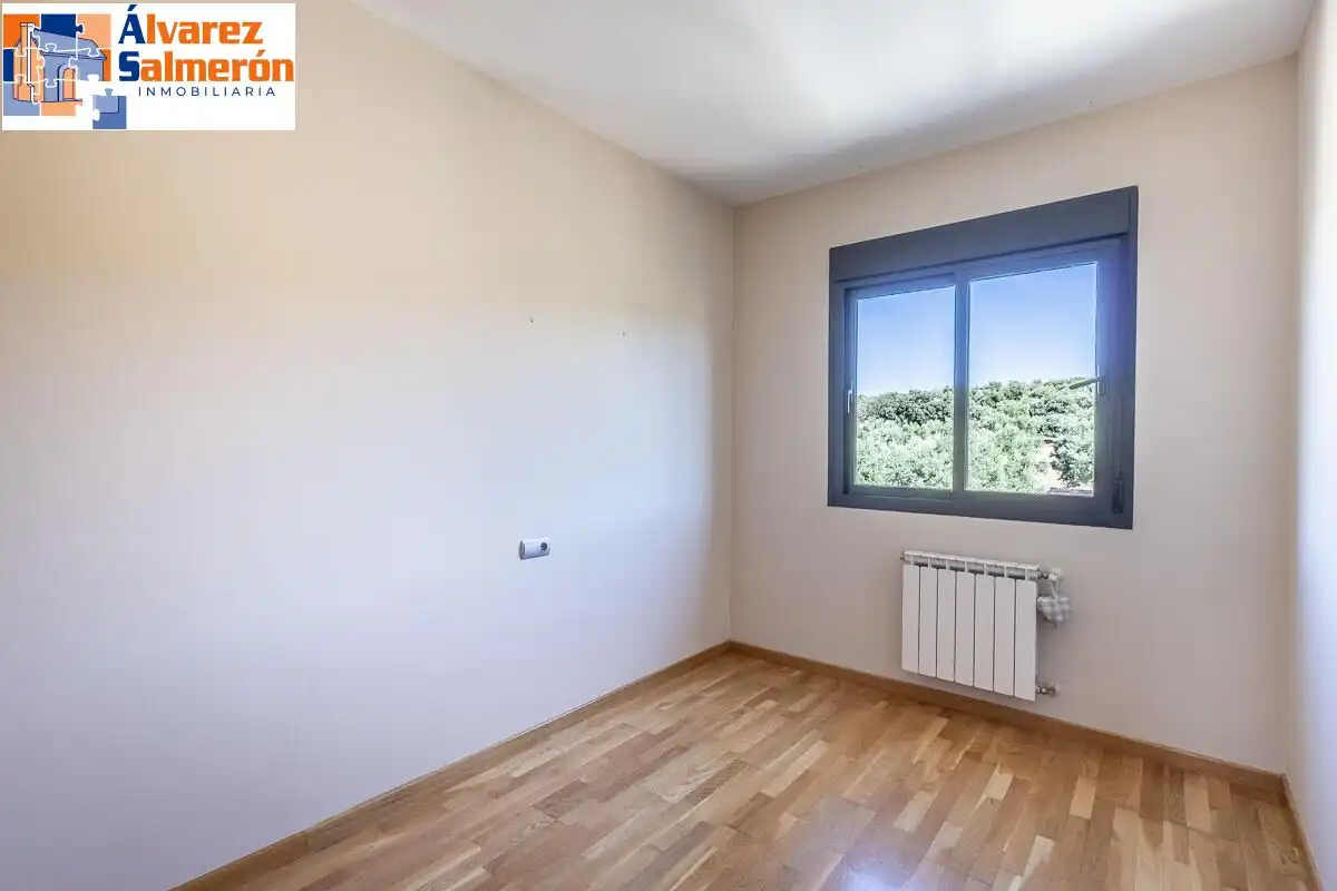 Habitación de Casa o chalet en venta en Albolote con Aire acondicionado, Calefacción y Jardín privado
