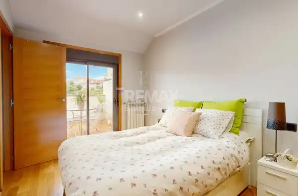 Bedroom of Attic for sale in Vigo   with Heating, Parquet flooring and Terrace