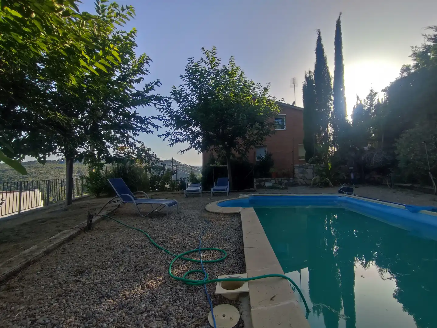 Piscina de Casa o xalet en venda en Pallejà amb Aire condicionat, Calefacció i Jardí privat