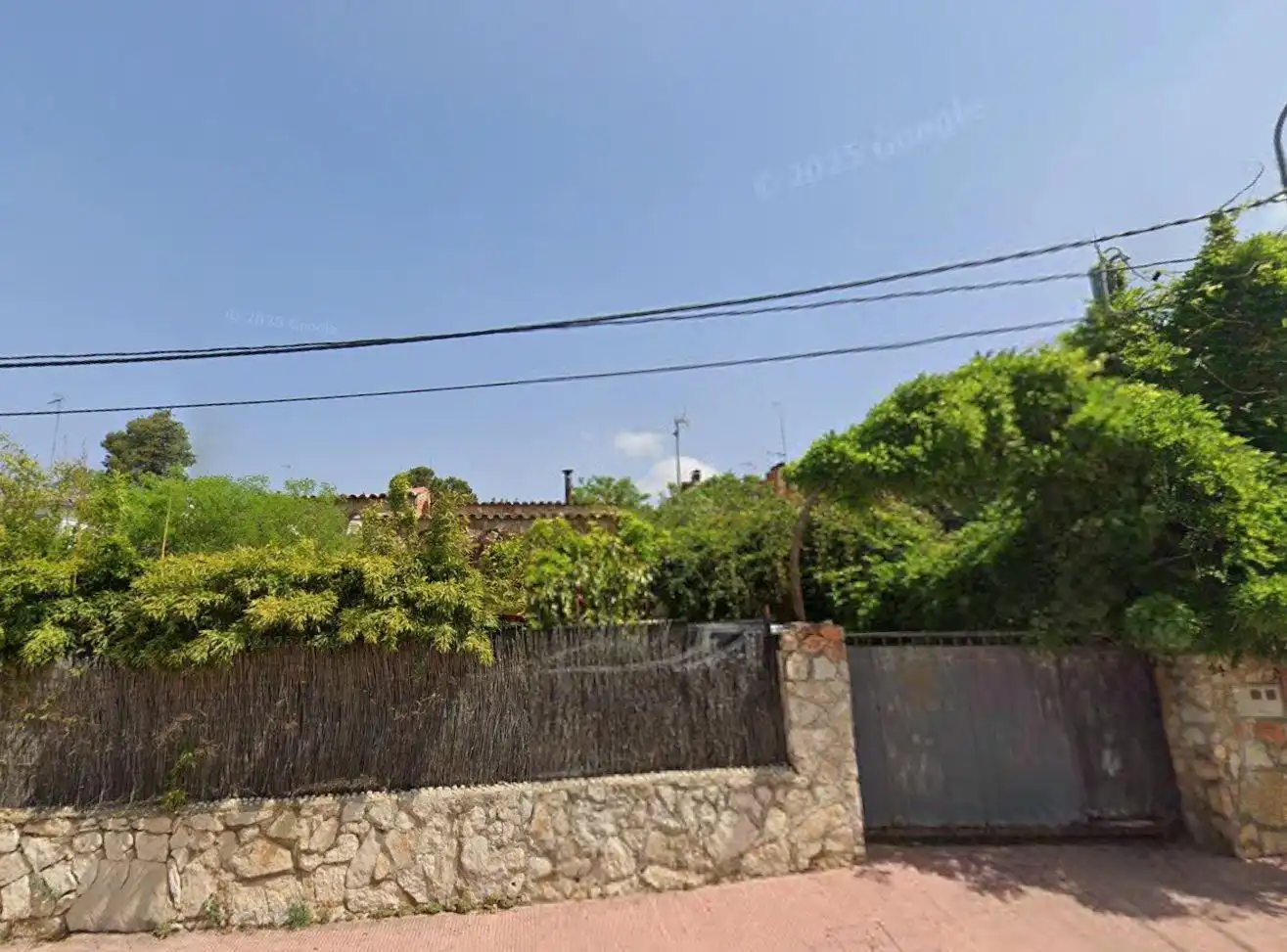 House with garden for sale in Vallirana