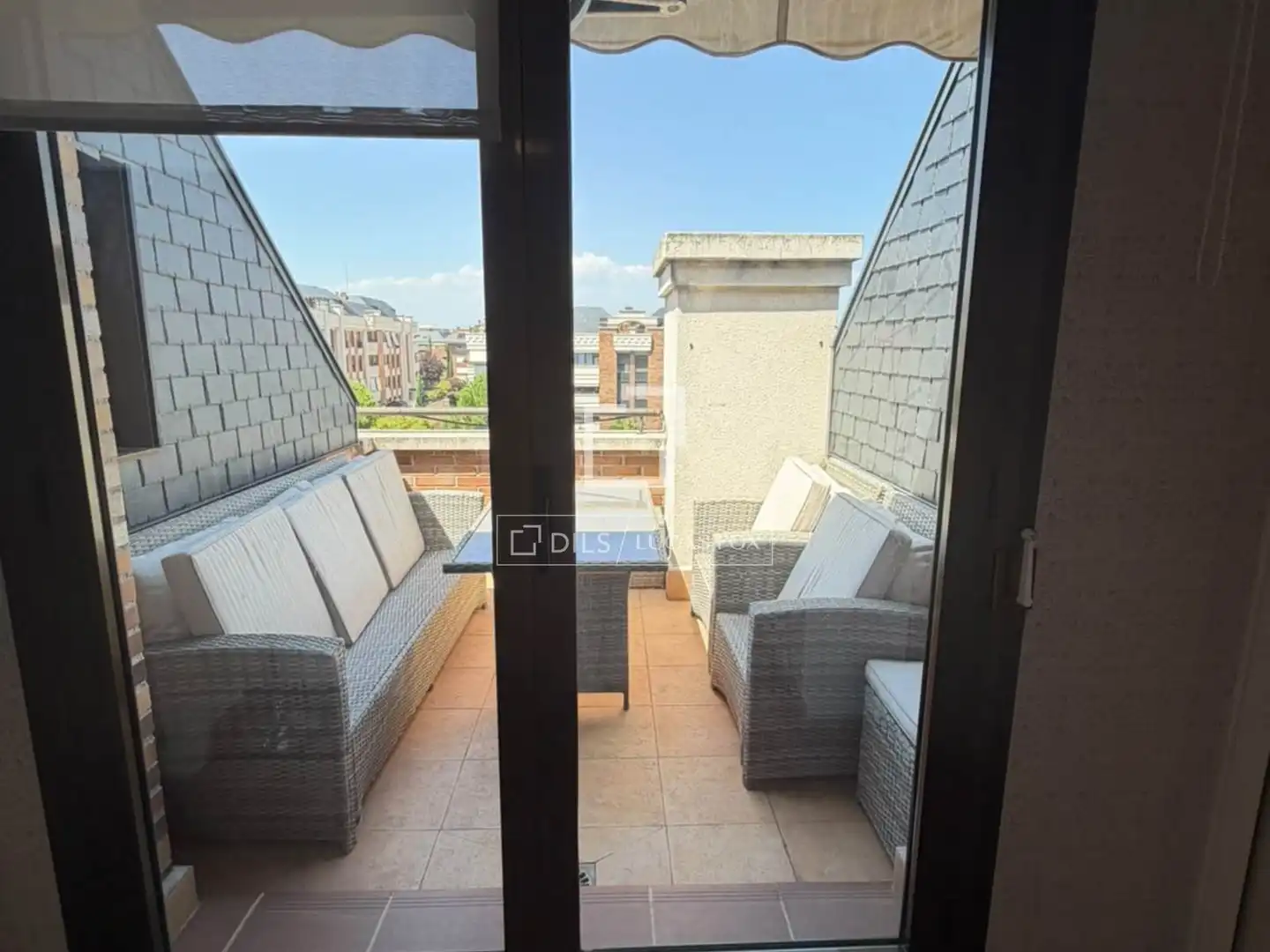 Terrace of Flat for rent in Majadahonda  with Air Conditioner, Heating and Private garden