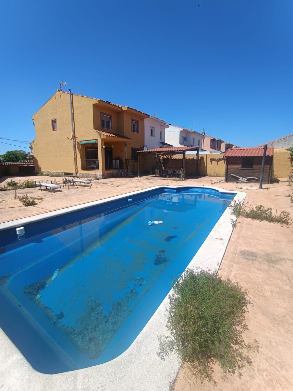 Swimming pool of Single-family semi-detached for sale in Cedillo del Condado  with Heating and Swimming Pool