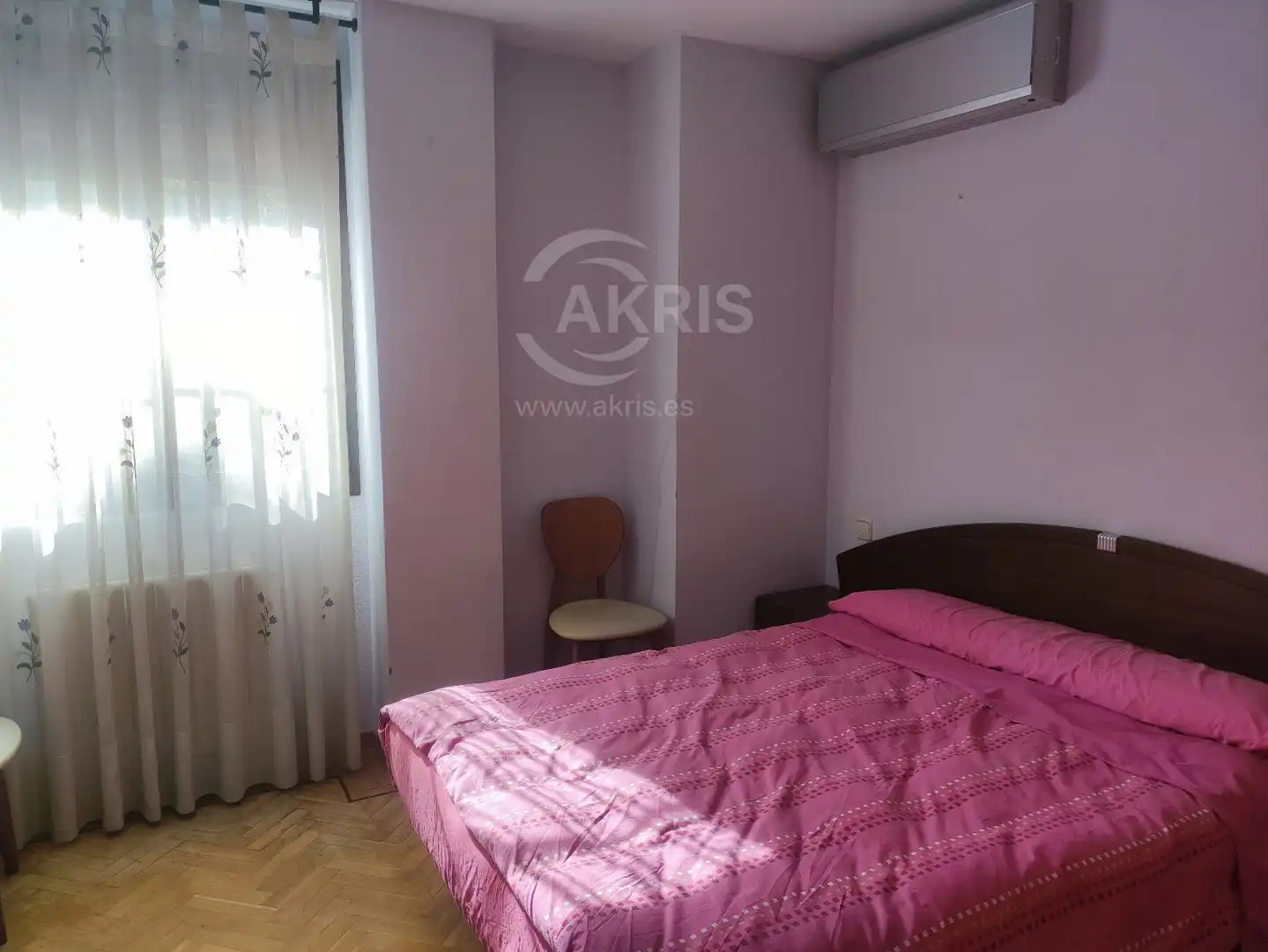 Bedroom of Flat for rent in Toledo  with Air Conditioner, Heating and Furnished