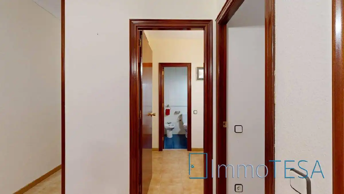 Piso en venta en Barberà del Vallès con Calefacción, Trastero y Balcón