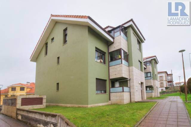 Piso en Venta en Quijas, 173 en Reocín