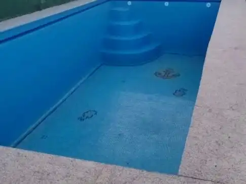 Piscina de Casa o xalet en venda en O Barco de Valdeorras   amb Terrassa, Piscina i Balcó
