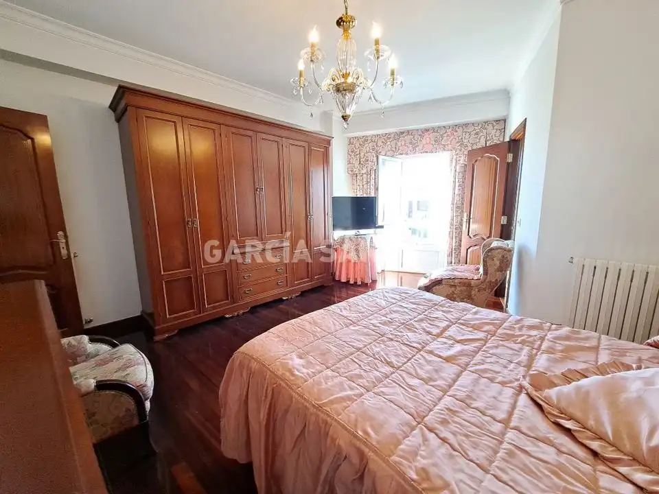 Dormitori de Casa adosada en venda en A Pobra do Caramiñal amb Aire condicionat, Calefacció i Terrassa