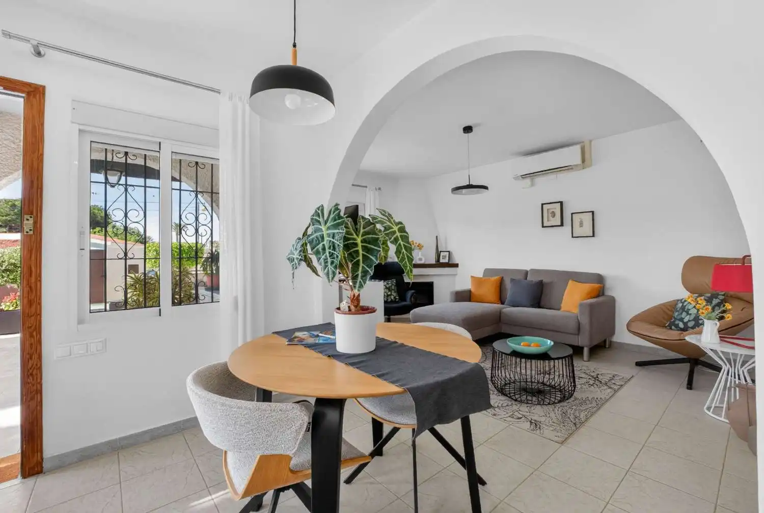 Sala de estar de Casa o chalet en venta en Torrevieja con Aire acondicionado, Calefacción y Terraza